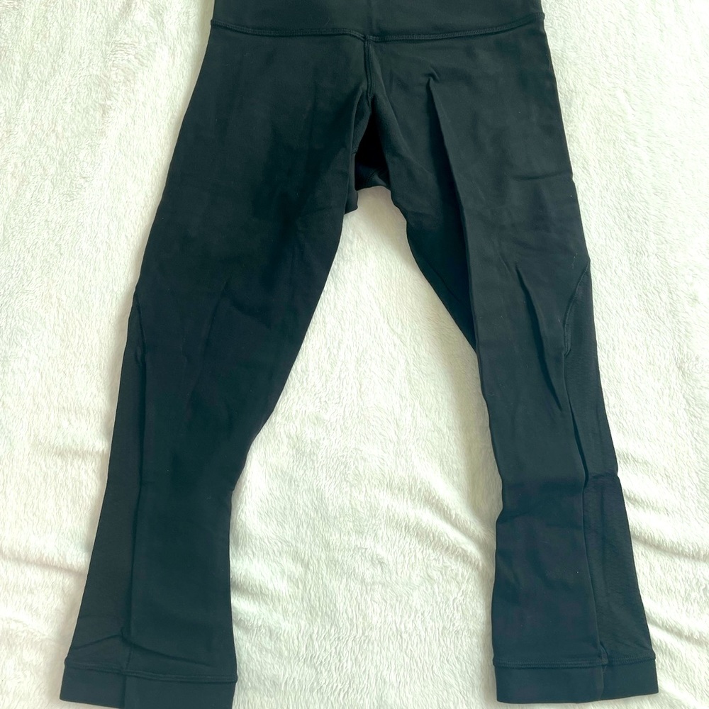Lululemon Journey Crop